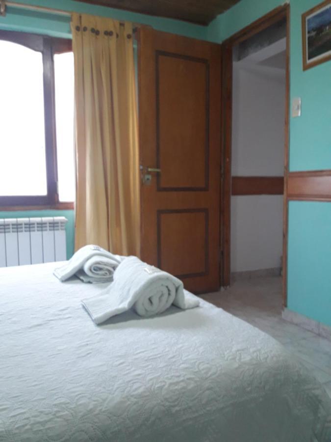 Departamentos Paisaje Del Beagle Hotel อูซัวยา ภายนอก รูปภาพ
