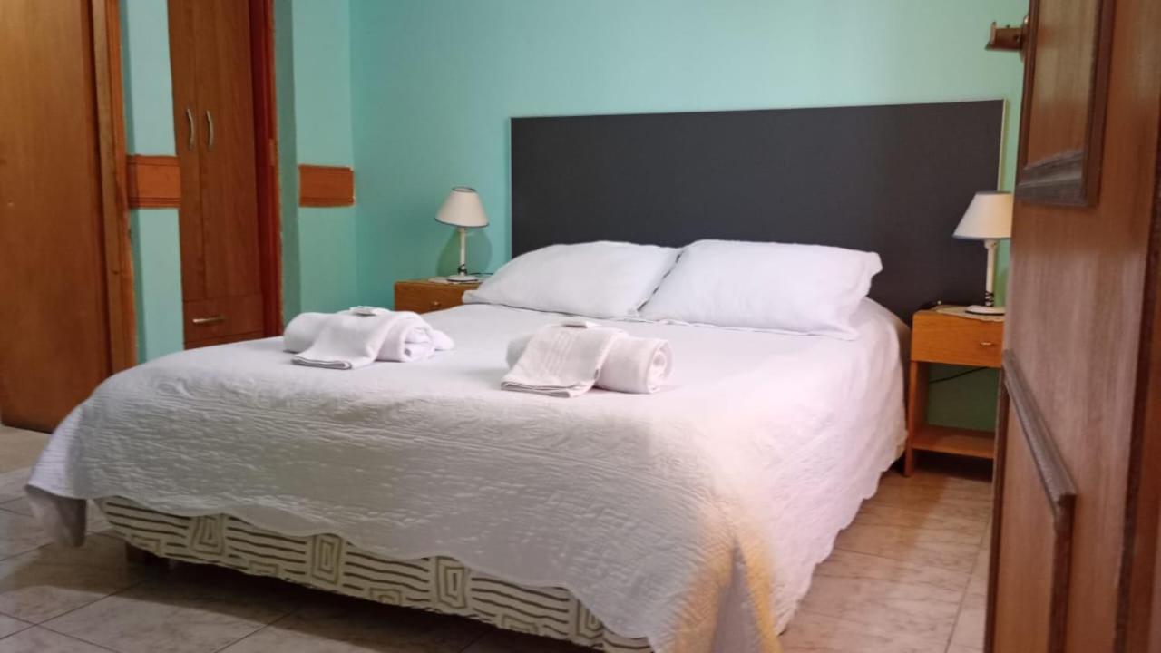 Departamentos Paisaje Del Beagle Hotel อูซัวยา ภายนอก รูปภาพ